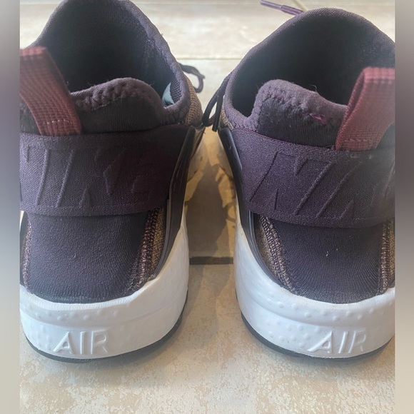 Women’s Nike Air Hurache Sporty Purple Running Shoes Size 8.5 - Picture 7 of 14